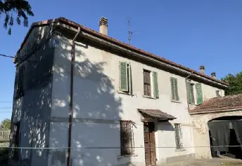 Abitazione Di Tipo Civile all'asta a Suzzara (MN)