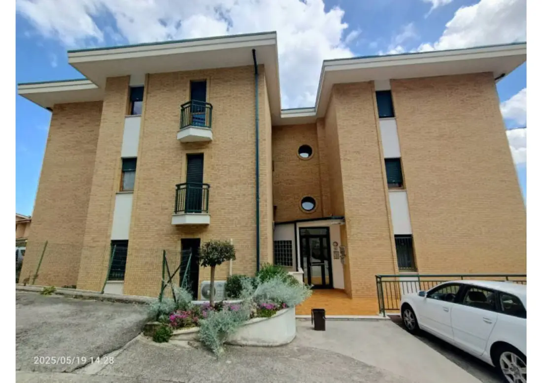 Abitazione Di Tipo Civile · Monte Urano