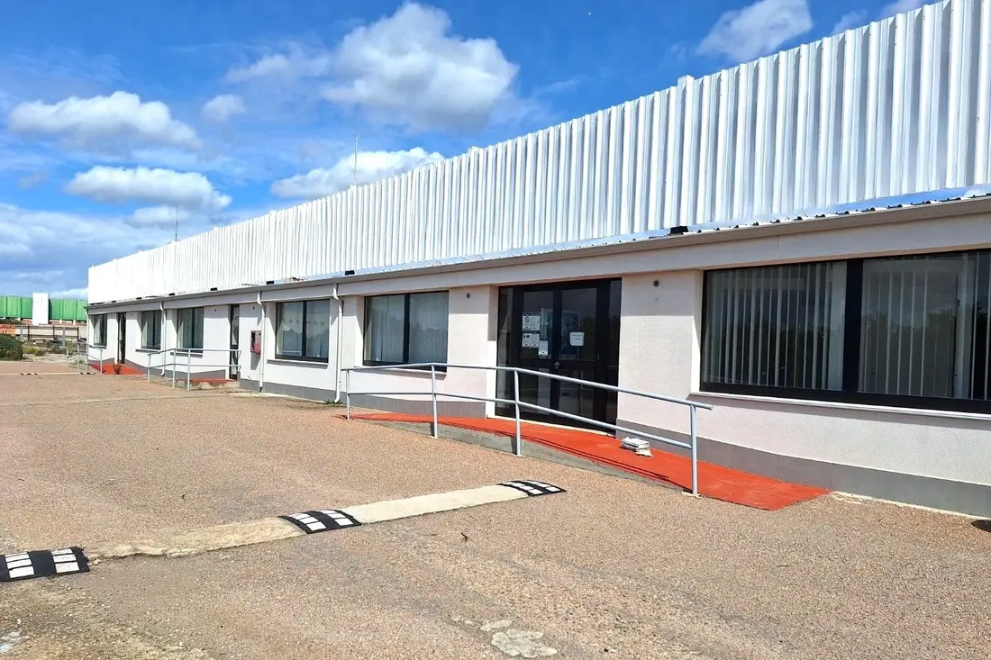 Fabbricati Costruiti Per Esigenze Commerciali · Quartucciu