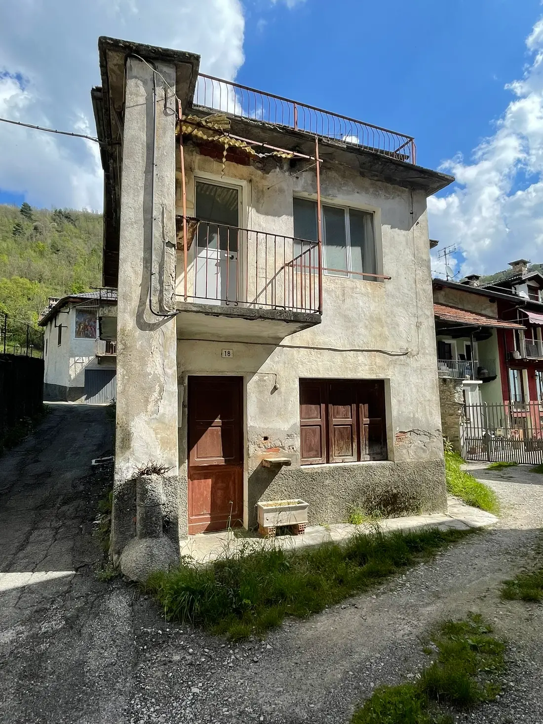 Abitazione Di Tipo Civile · San Damiano Macra