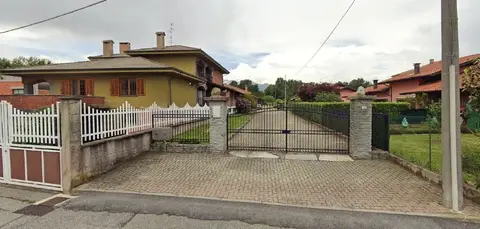 Laboratori Per Arti E Mestieri all'asta a Candelo (BI)