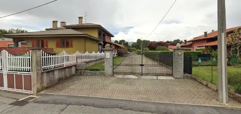Magazzini E Locali Di Deposito all'asta a Candelo (BI)