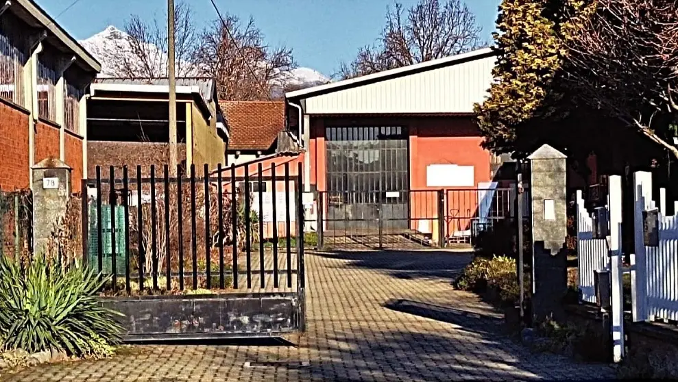 Magazzini E Locali Di Deposito · Candelo