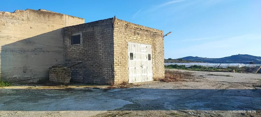 Magazzini E Locali Di Deposito · Palma di Montechiaro
