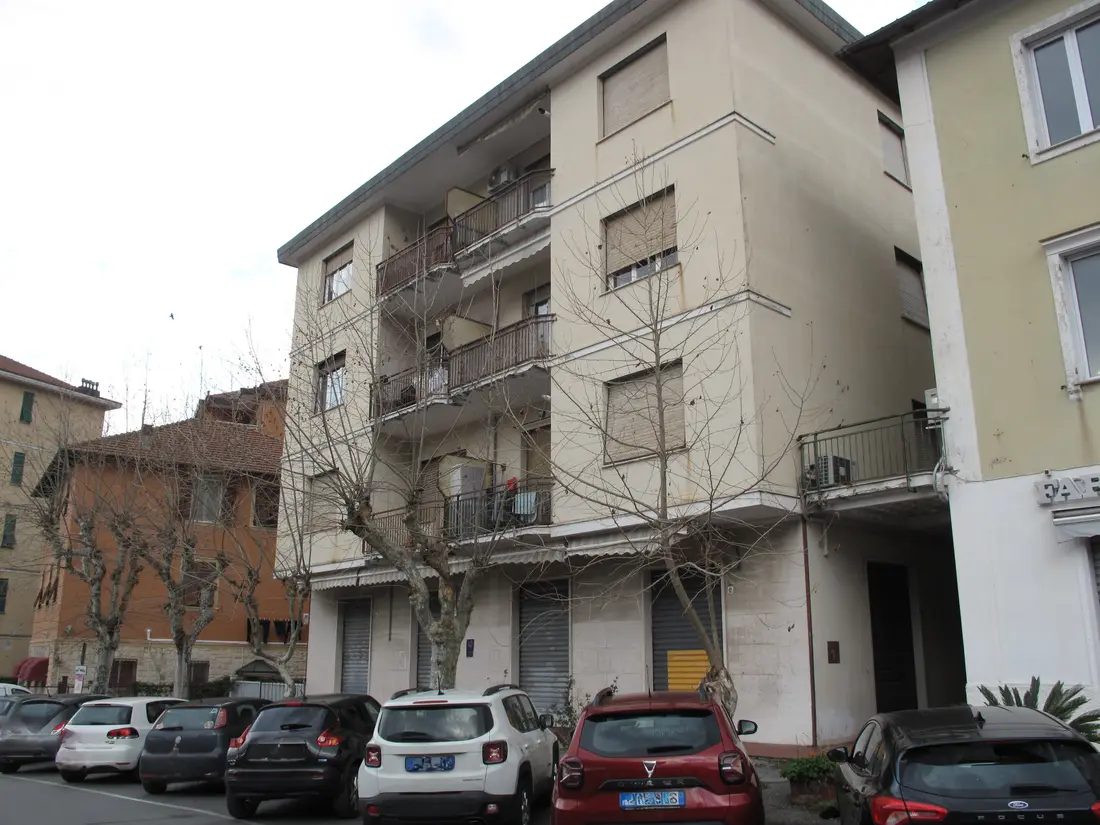 Negozio · Serra Riccò