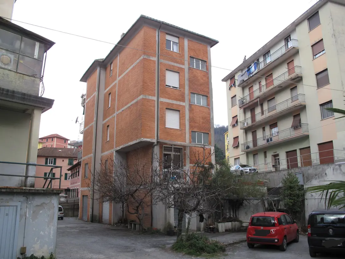 Abitazione Di Tipo Popolare · Serra Riccò