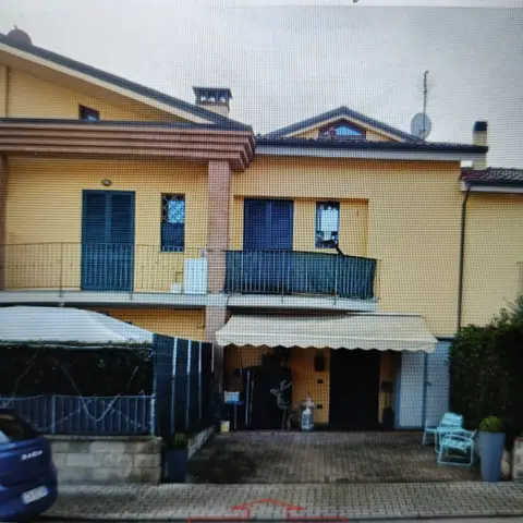 Abitazione Di Tipo Civile all'asta a Porcari (LU)