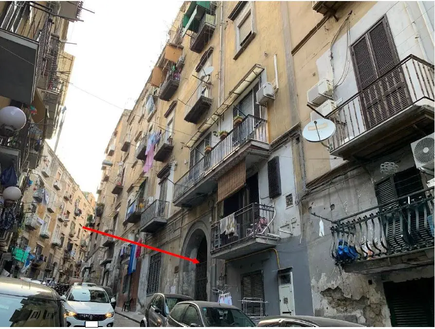 Abitazione Di Tipo Popolare · Napoli