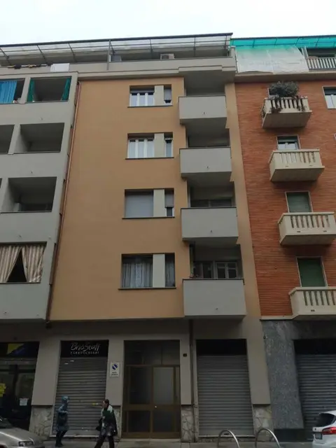 Abitazione Di Tipo Economico all'asta a Torino (TO)