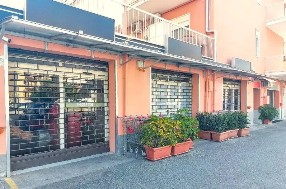 Fabbricati Costruiti Per Esigenze Commerciali · Patti