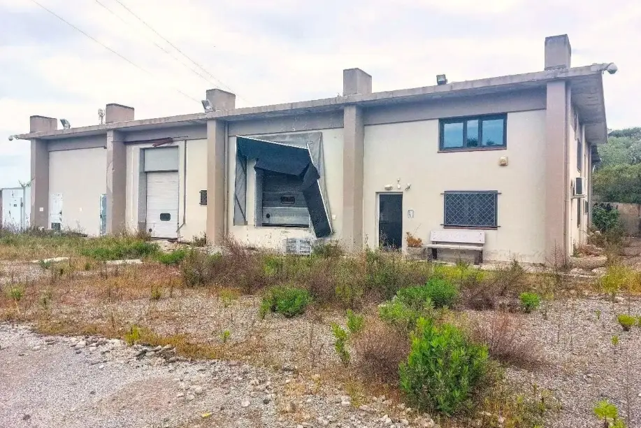 Fabbricati Costruiti Per Esigenze Commerciali · San Filippo del Mela