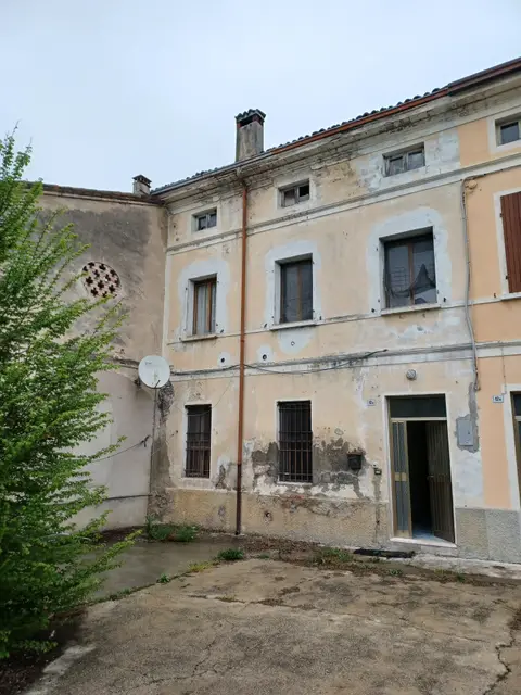 Abitazione Di Tipo Civile all'asta a Ceresara (MN)