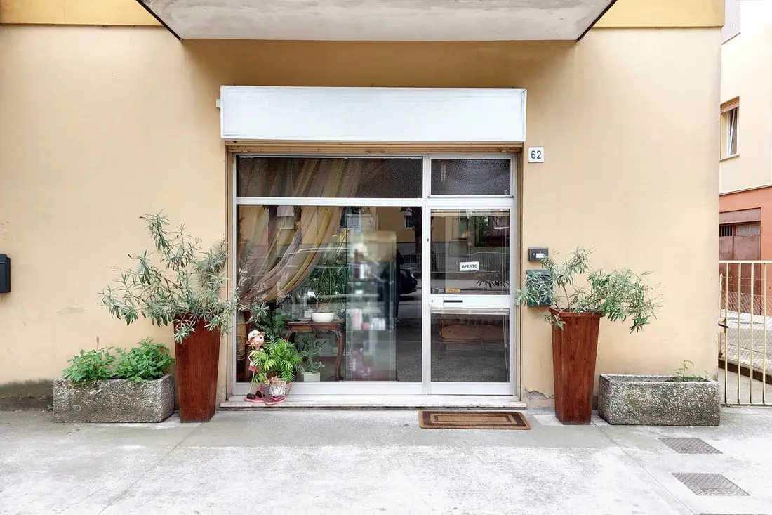 Negozio · Faenza