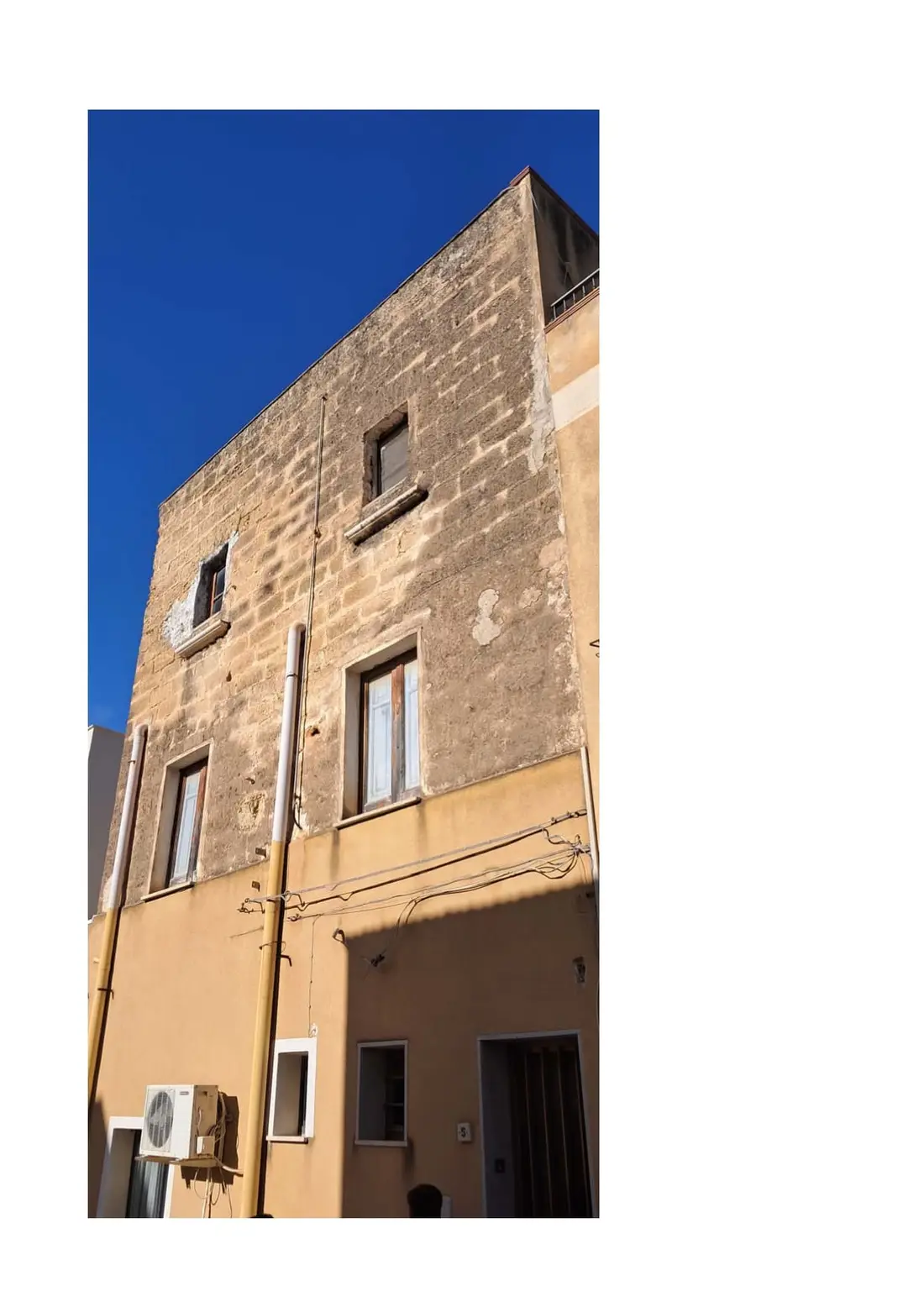 Abitazione Di Tipo Economico · Custonaci