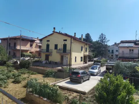 Abitazione Di Tipo Civile all'asta a Deruta (PG)
