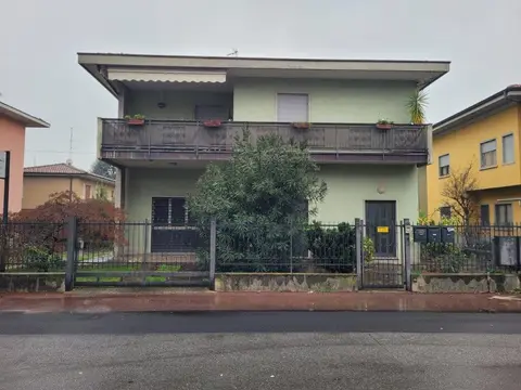 Compendio Pignorato all'asta a Orio al Serio (BG)