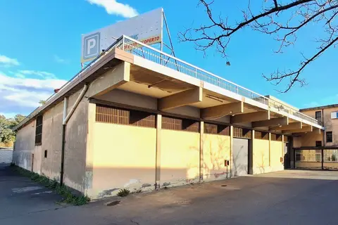 Fabbricati Costruiti Per Esigenze Commerciali all'asta a Catania (CT)