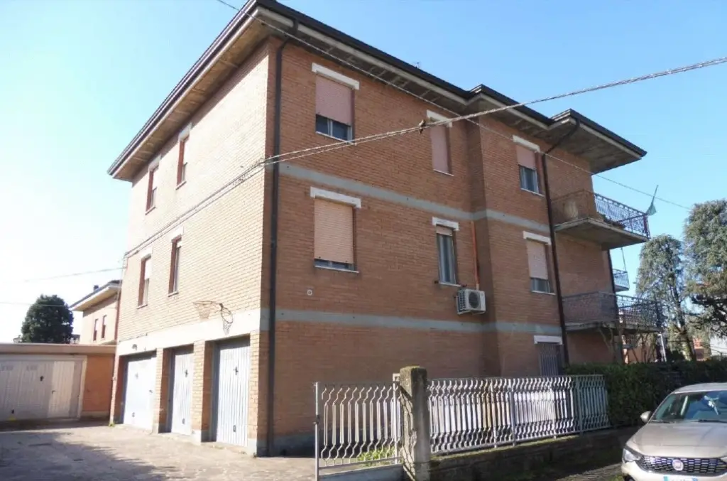 Abitazione Di Tipo Civile · Modena