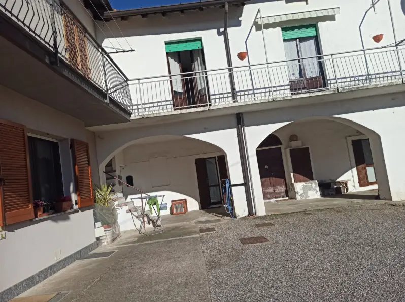 Abitazione Di Tipo Economico · Appiano Gentile