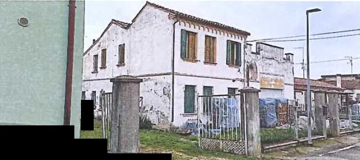Abitazione Di Tipo Ultrapopolare · Adria