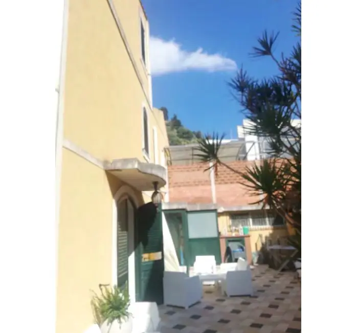 Abitazione In Villini · Messina