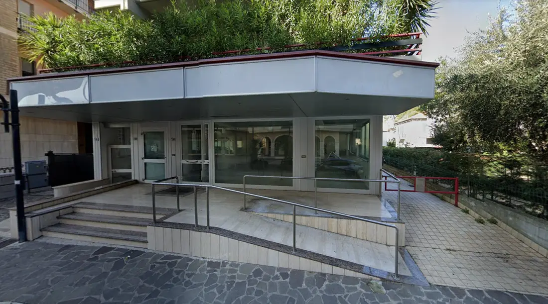 Fabbricati Costruiti Per Esigenze Commerciali · Tortoreto