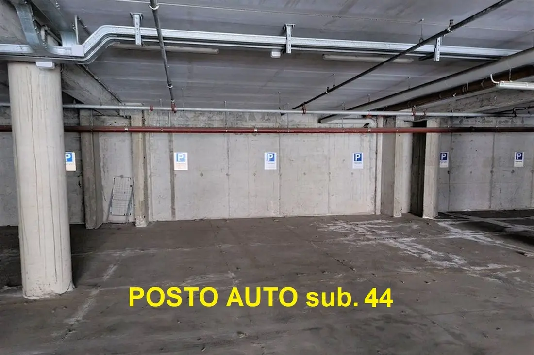 Posto Auto · Verona