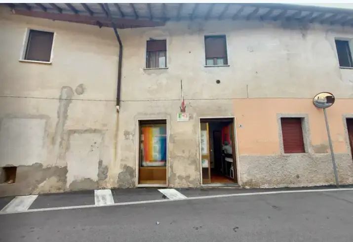 Negozio · Vanzaghello