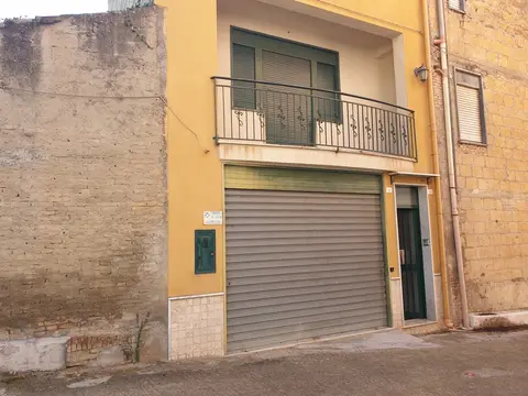 Magazzino all'asta a Vallelunga Pratameno (CL)