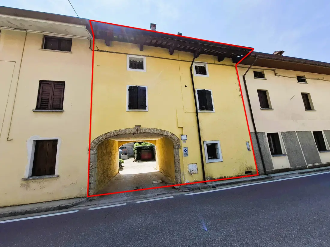 Fabbricato · Campoformido
