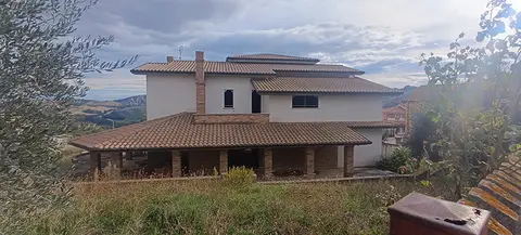 Fabbricato In Corso Di Costruzione all'asta a Montefino (TE)
