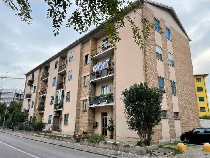 Abitazione Di Tipo Civile · Mantova