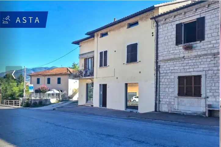 Negozio · Cagli