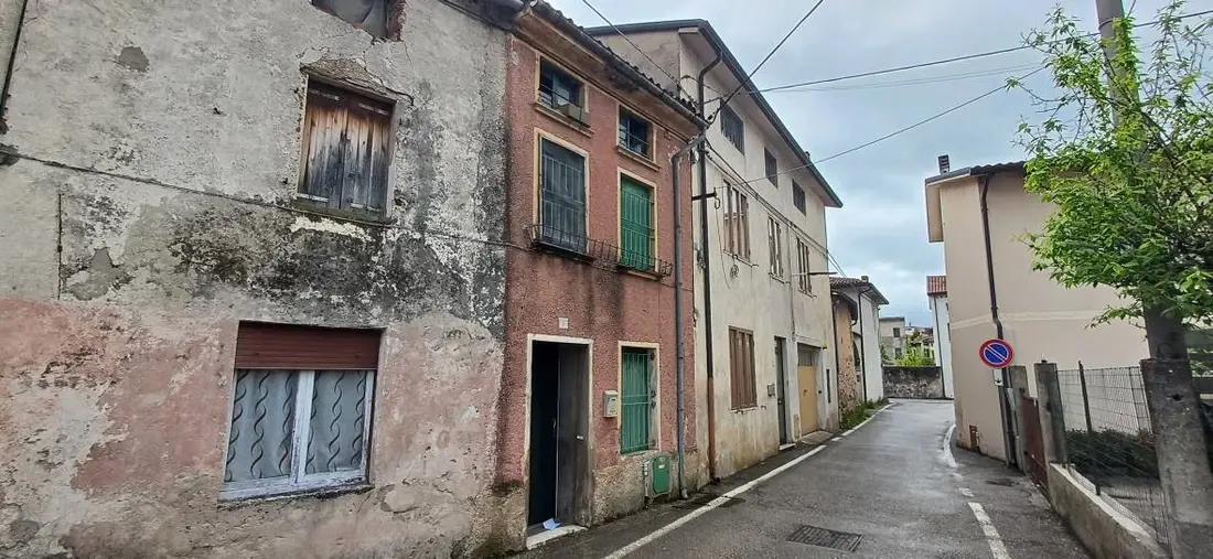 Abitazione Di Tipo Popolare · Chiuppano