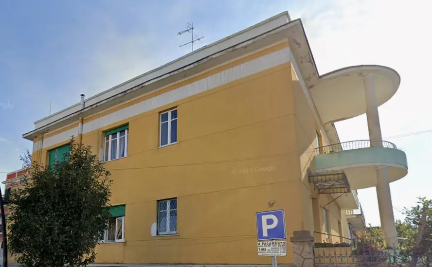Abitazione Di Tipo Economico · Procida