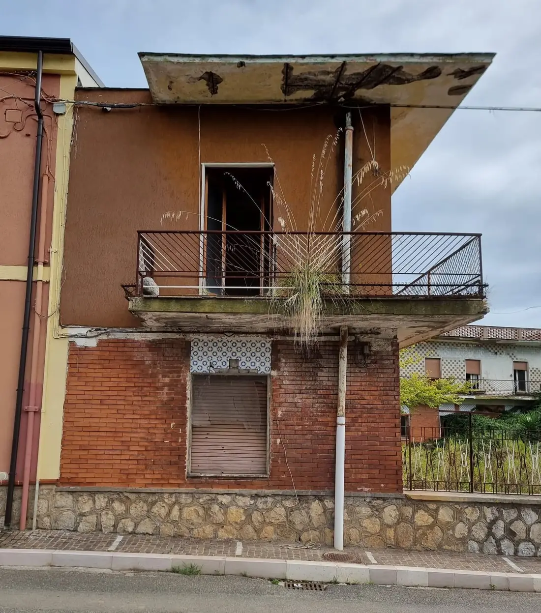 Abitazione Di Tipo Popolare · Falciano del Massico