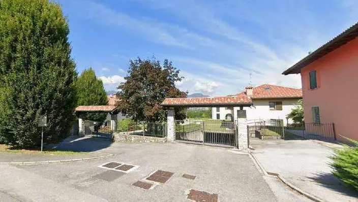 Cantina · Merone