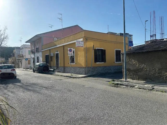 Abitazione Di Tipo Popolare · Messina
