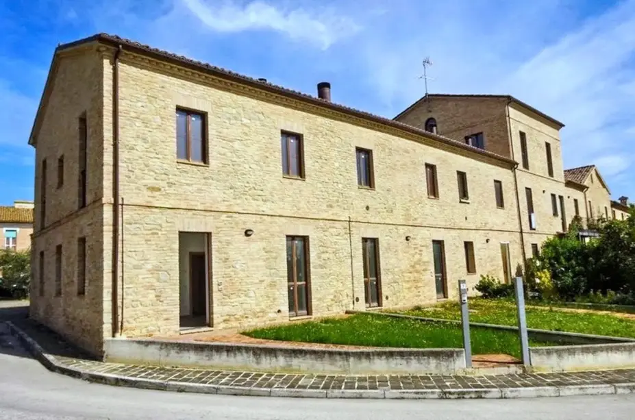 Abitazione Di Tipo Economico · Monte Roberto