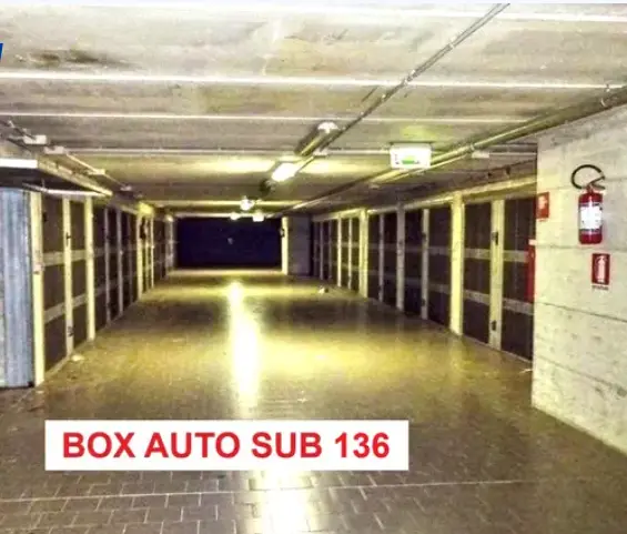 Posto Auto · Jesi