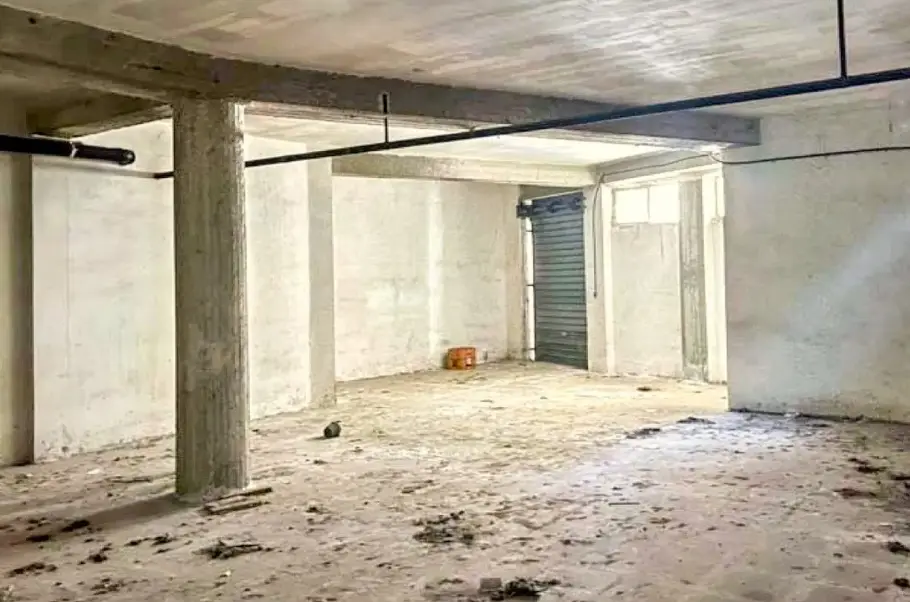 Magazzini E Locali Di Deposito · Copertino