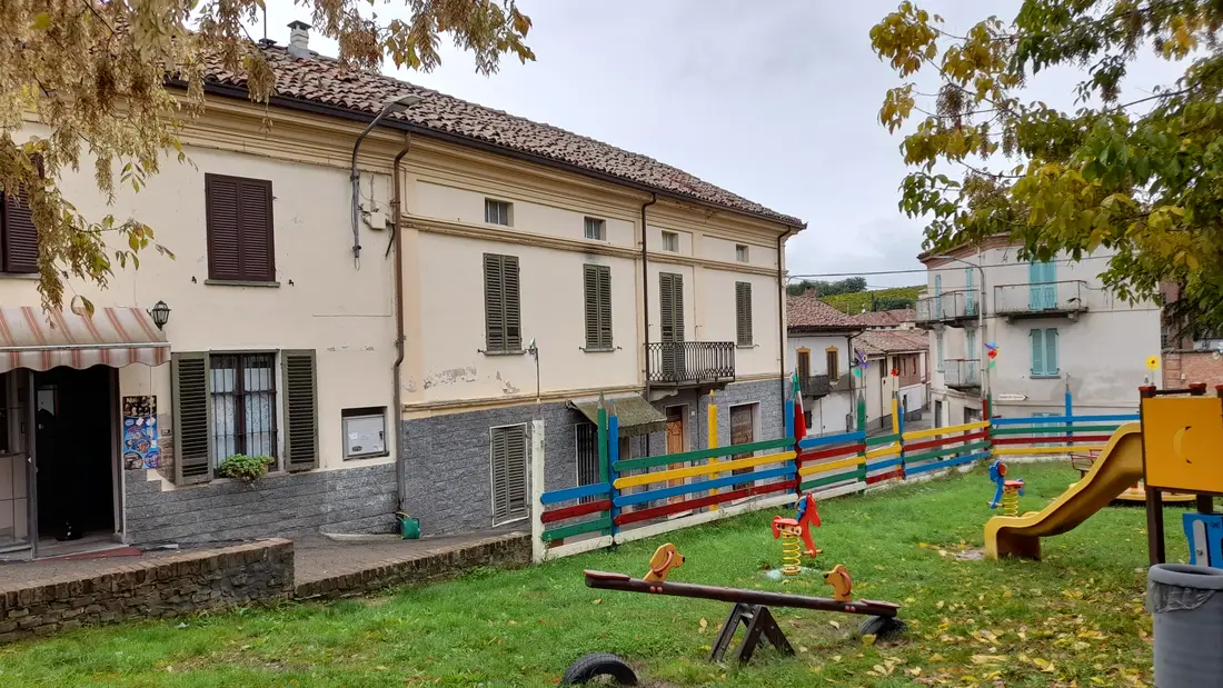 Fabbricato · Castelnuovo Calcea