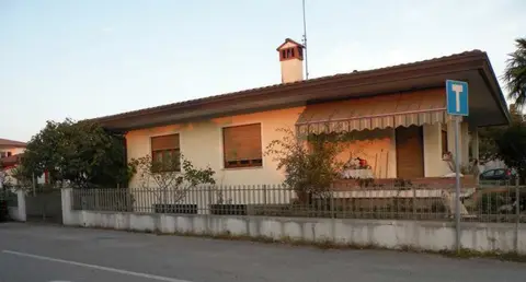 Abitazione In Villini all'asta a Porcia (PN)