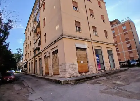 Negozi, Botteghe all'asta a Terni (TR)