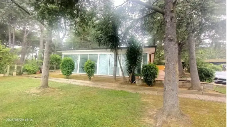 Fabbricati E Locali Per Esercizi Sportivi · Sant'Elpidio a Mare