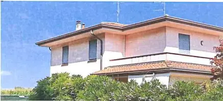 Abitazione Di Tipo Civile · Lusia