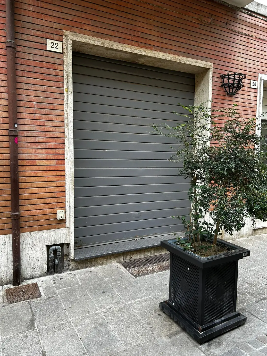 Fabbricati Costruiti Per Esigenze Commerciali · Forlì
