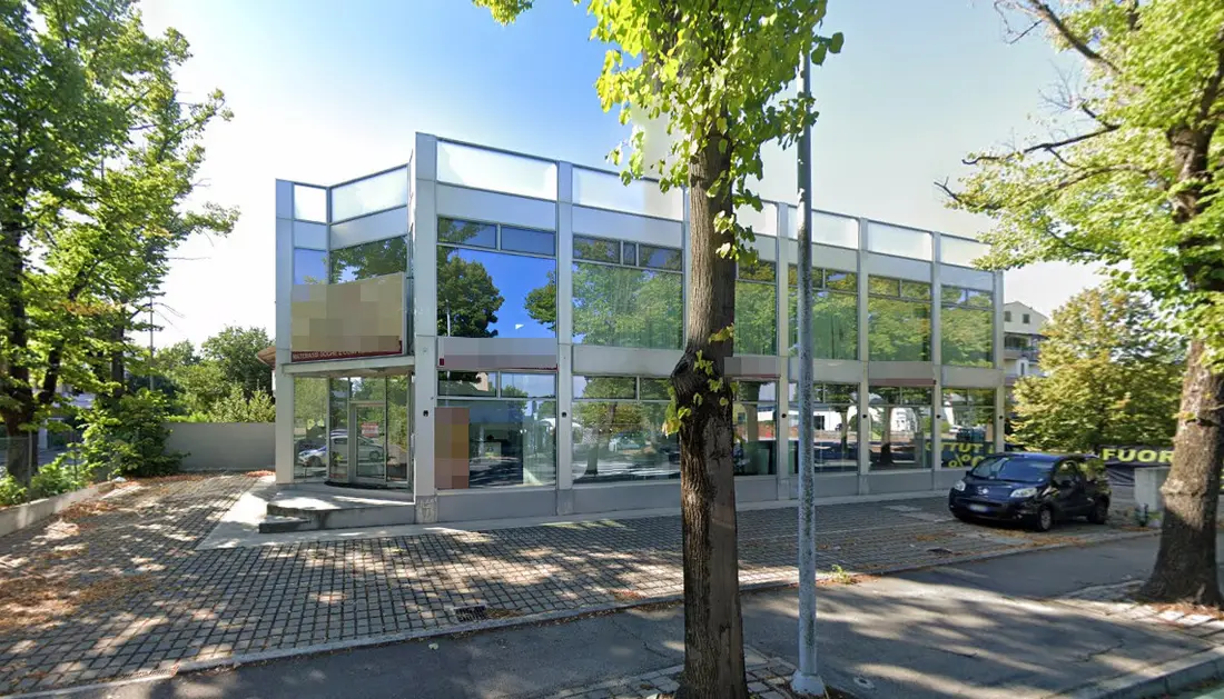 Fabbricati Costruiti Per Esigenze Commerciali · Forlì
