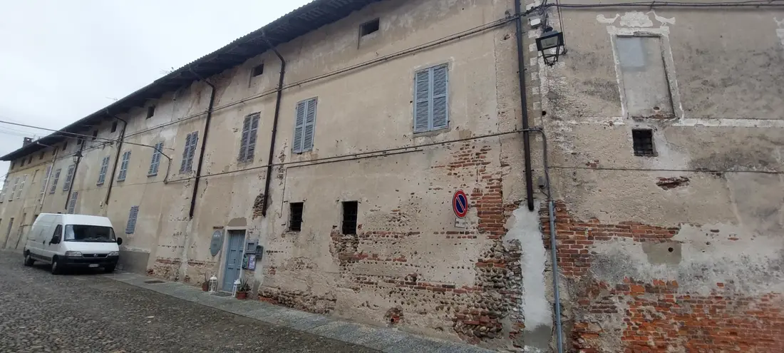 Abitazione Di Tipo Civile · Buronzo
