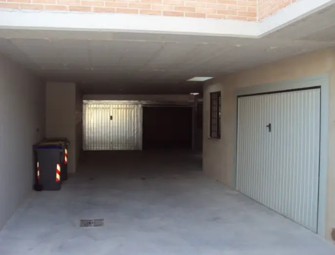 Garage O Autorimessa · Trevi